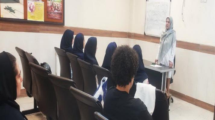 برگزاری جلسات آموزشی در راستای ارتقای سواد سلامت و پیشگیری از مصرف دخانیات